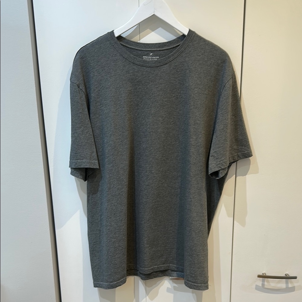 Denver Hayes Charcoal Short Sleeve Tee